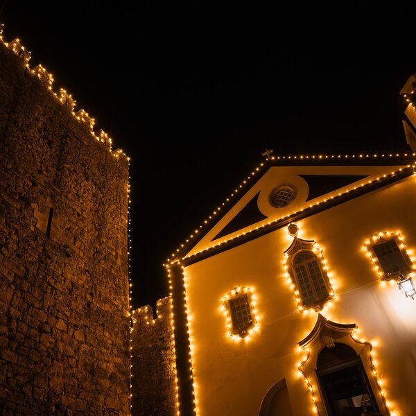 ovn24_luzes_castelo_e_igreja